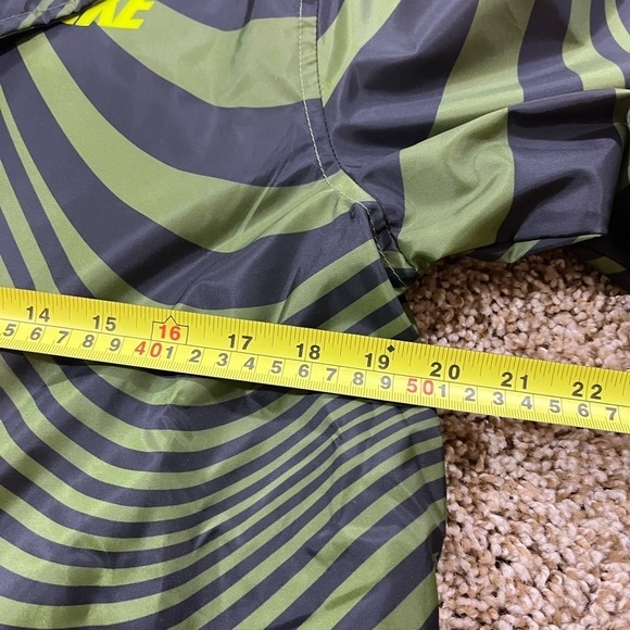 Nike Men's Size Small Air Max Coaches Windbreaker Jacket CW475-326 - Picture 4 of 5